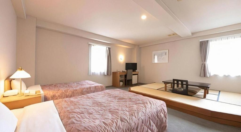 Main Hotel Miyakonojo Exterior photo